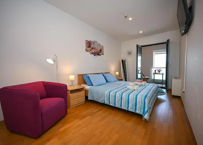 アパート Sea View Porto With Secured Private Parking ドゥブロブニク